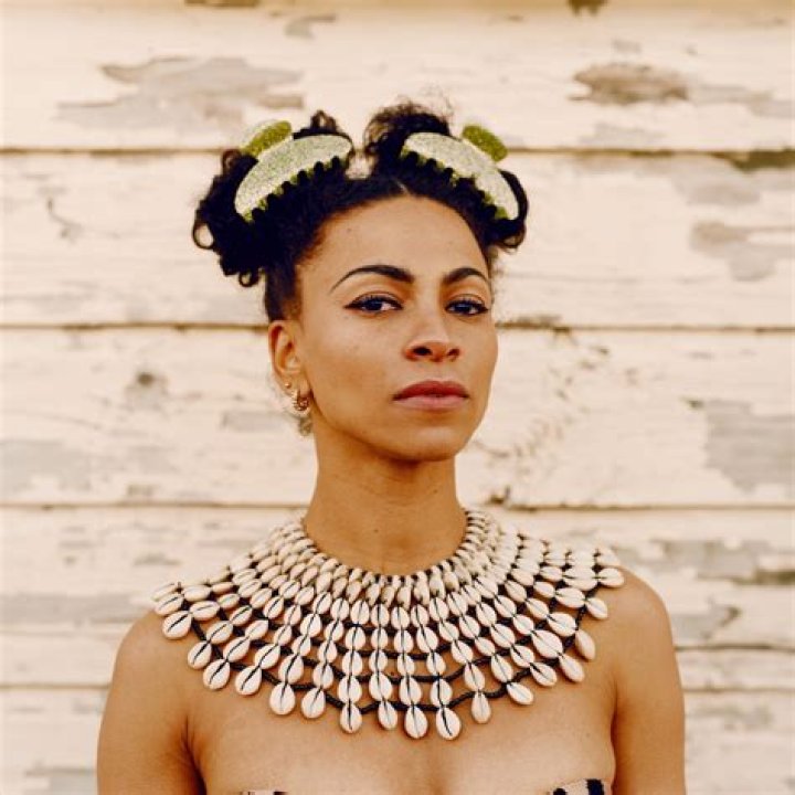 Hire Adi Oasis for a Corporate Event or Performance Booking.