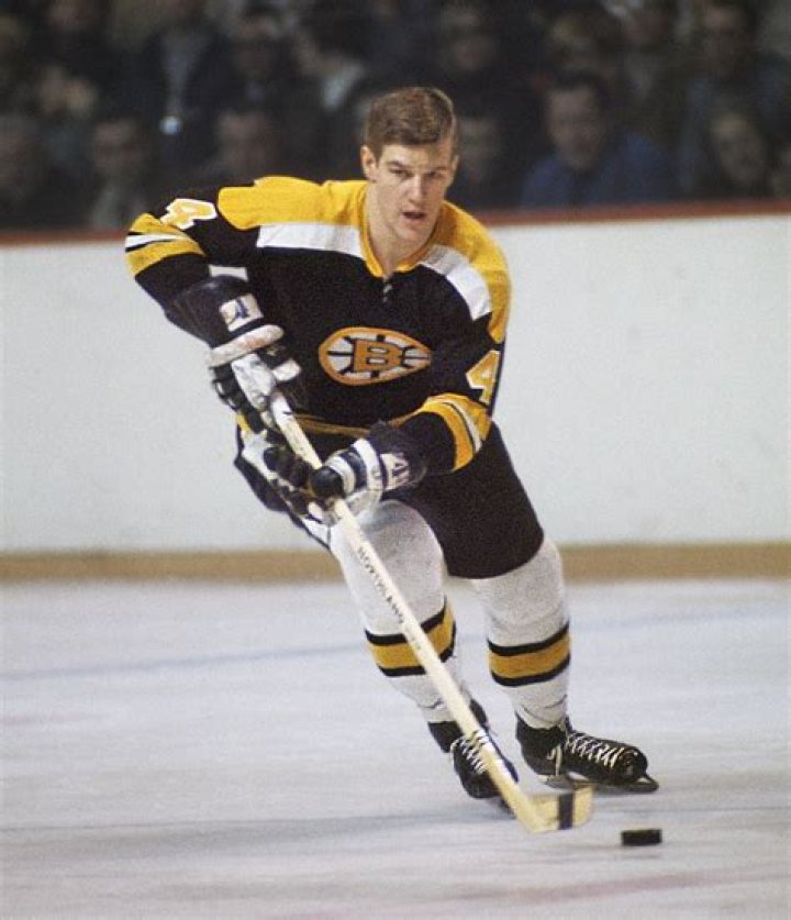 Hire Bobby Orr For an Appearance at Events or Keynote Speaker Bookings.