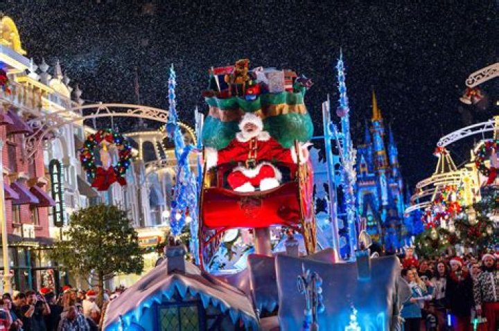 Celebrating The Holidays at Walt Disney World (Part 1)