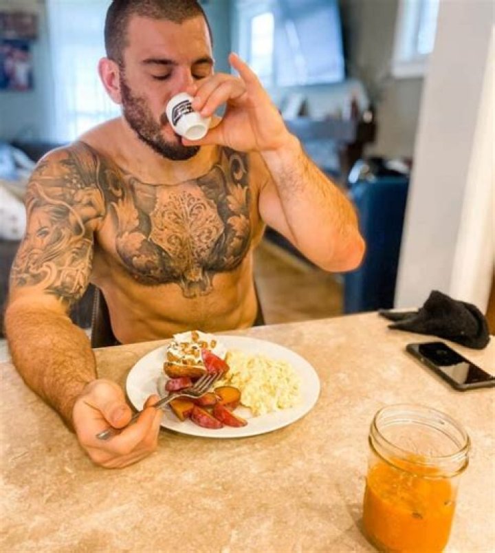 How Many Calories Does Mat Fraser Eat a Day?
