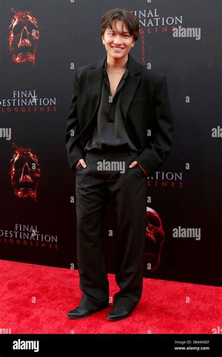 IAN HARDING, TEO BRIONES, LARISA OLEYNIK – Celeb Secrets