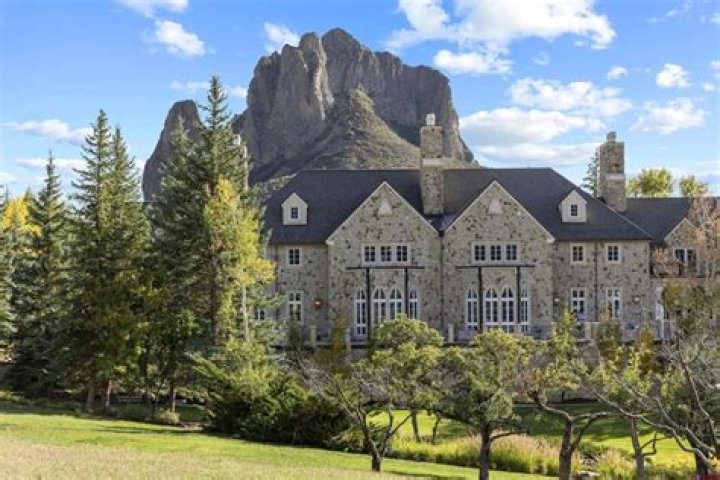 Irving Azoff’s Iconic Artists Group Announces A Catalog Deal With The estate Of Joe Cocker