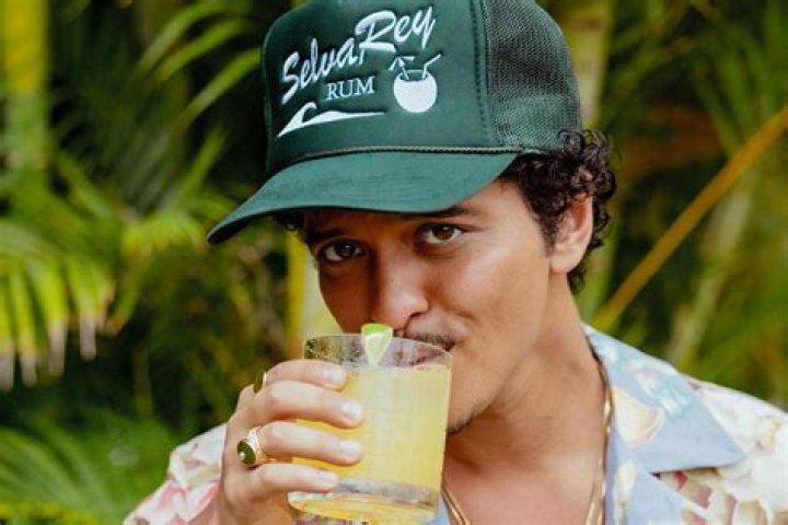 Is Bruno Mars Hawaiian?