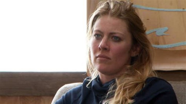 Meet Zeke Tenhoff new girlfriend Sarah Dunn. Know His Net Worth, Age and Wiki Bio.