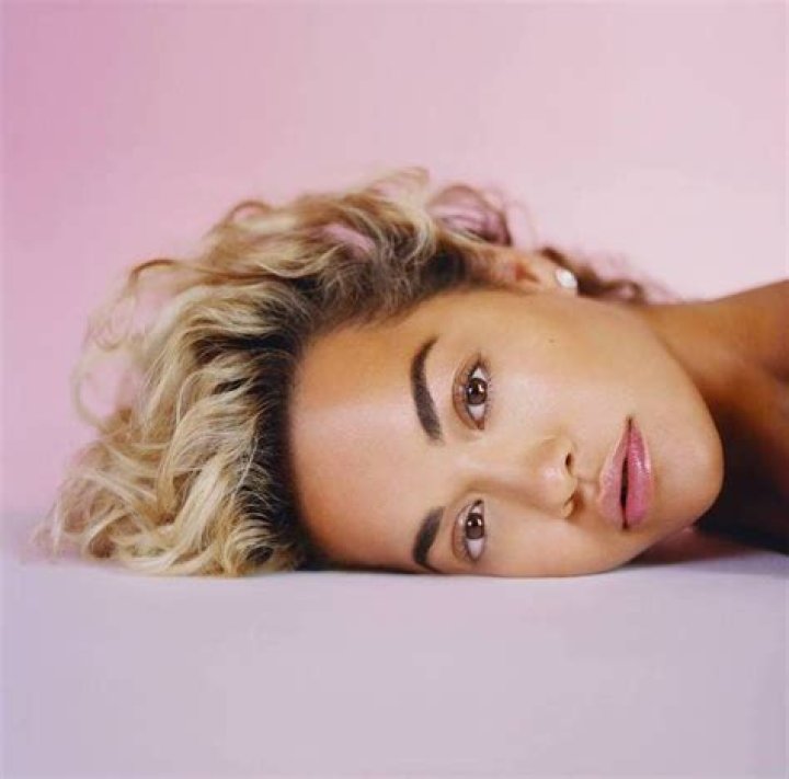 Olivia Holt Debuts Music Video for Catchy New Single “Generous” – Celeb Secrets