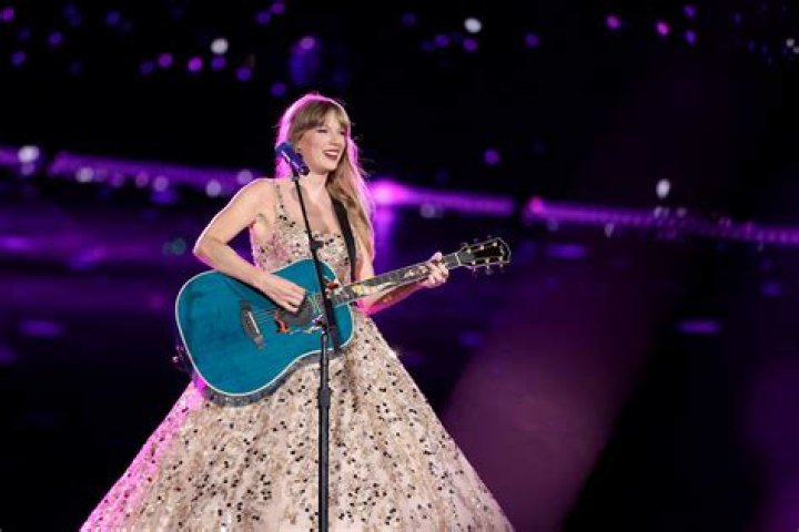 Simu Liu Feels the Fan Love During Taylor Swift’s Eras Tour in Seattle – Celeb Secrets