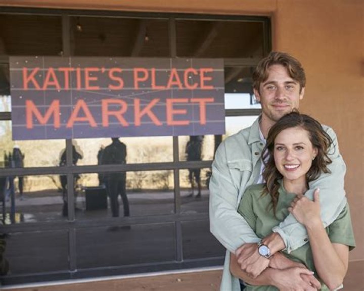 Katie Thurston Narrows Down Her Choices – Celeb Secrets