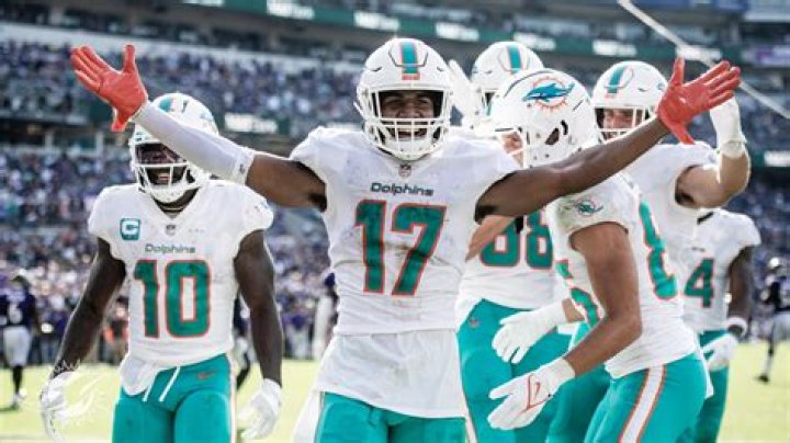 Tua, Hill, and Waddle Star in Dolphins’ Epic 42-38 Comeback Win Over the Ravens – Celeb Secrets